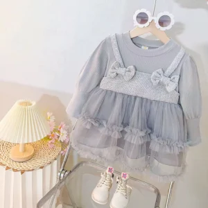 Vestido Doble Capa con Moños Gris